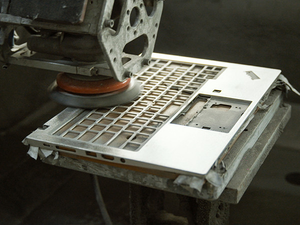 QG刮刮乐科技-打磨去批锋